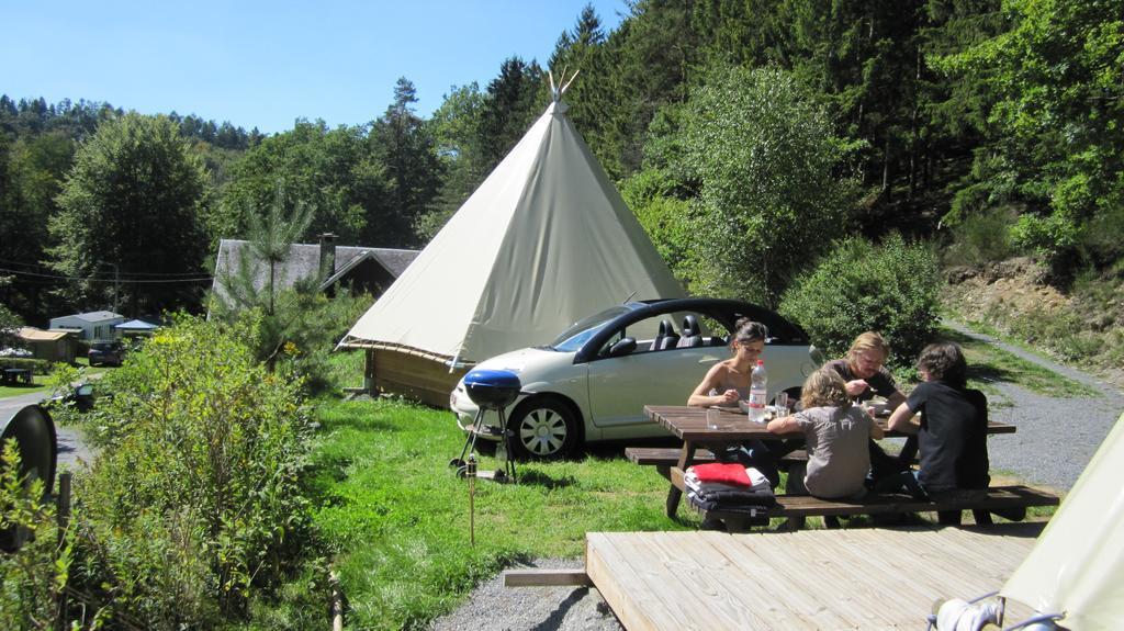 Camping Le Canada-Insolite Chiny Exterior foto