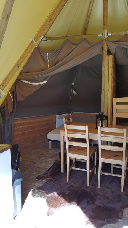 Camping Le Canada-Insolite Chiny Exterior foto