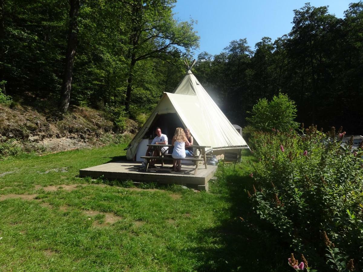 Camping Le Canada-Insolite Chiny Habitación foto